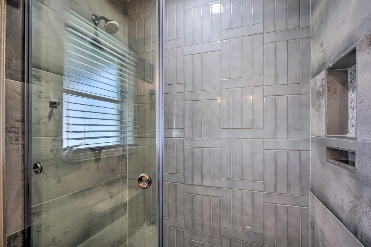 Naples Oasis With Screened Pool, Bike To Beach! Exteriör bild